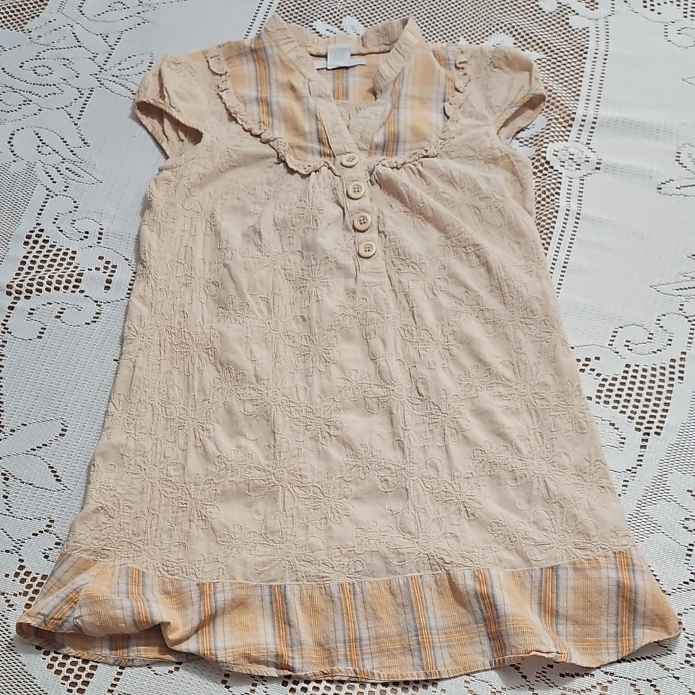 Charlotte Russe Beige and Plaid Cotton Blouse - Picture 2 of 6